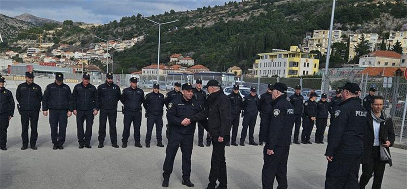 Božinović: Zabilježena 91 lažna dojava, policija izviđa uznemirujuće fotografije